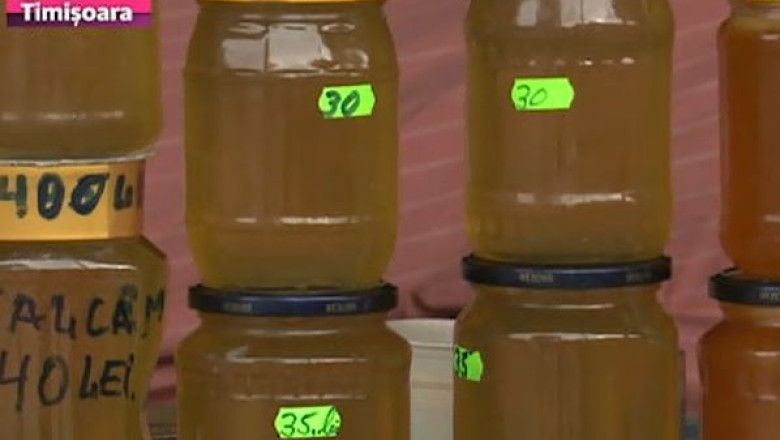 Capriciile vremii duc la scumpiri. Productia de miere a fost afectata Imagine