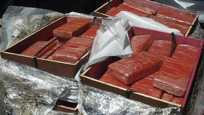 Captura-record la Paris-Roissy: O tona de cocaina in valoare de 200 de milioane de euro Imagine