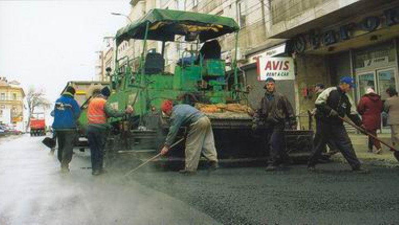 Caracatita abonata la contracte cu statul Imagine