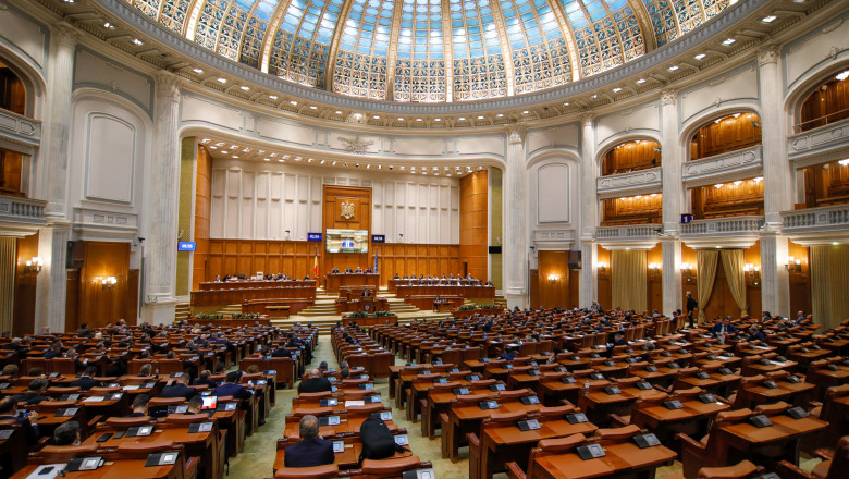 Care este diferenta dintre Senat si Camera Deputatilor. Ce rol are Parlamentul Romaniei Imagine