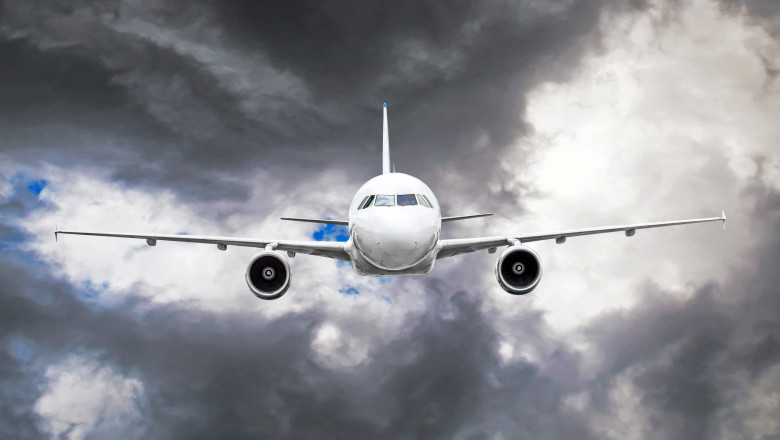 Care sunt cele mai turbulente rute pe care zboara avioanele in Europa. Opt din zece incep sau se termina in Elvetia Imagine