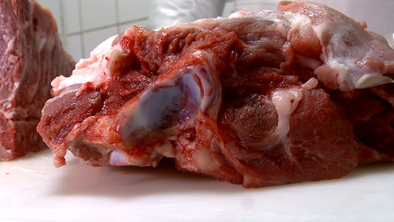 Carne de cal vanduta intr-un spital din Iasi Imagine