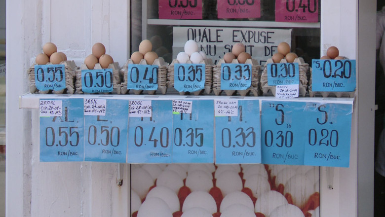 Carne si oua, vandute la 35 de grade. Marfa este tinuta pe taraba, direct in bataia soarelui Imagine