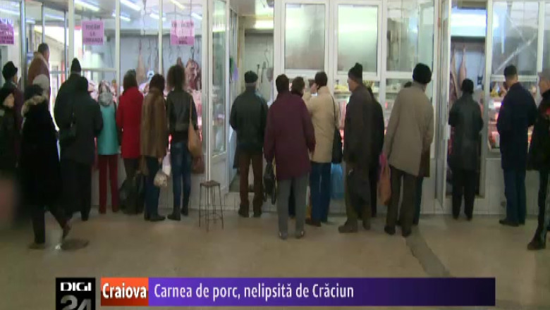 Carnea de porc, nelipsita de Craciun. Hala Pietei Centrale din Craiova a fost plina de cumparatori Imagine