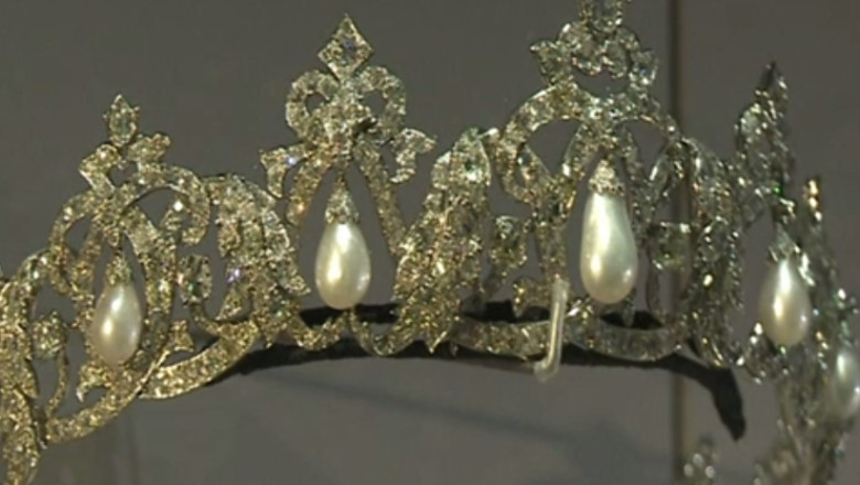 Cartier expune cele mai frumoase bijuterii, purtate de regine, printese si actrite celebre Imagine