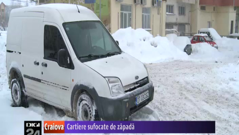 Cartiere sufocate de zapada in Slatina   Imagine