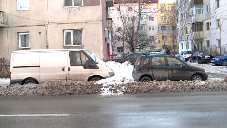 Cartierele Iasiului, scoase de sub zapada. Angajatii primariei vor trece la deszapezire din aceasta noapte Imagine