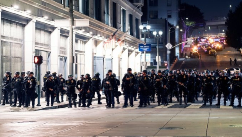 Casa Alba, despre violentele din Los Angeles: Donald Trump „nu va permite niciodata ca legea strazii sa prevaleze in America” Imagine