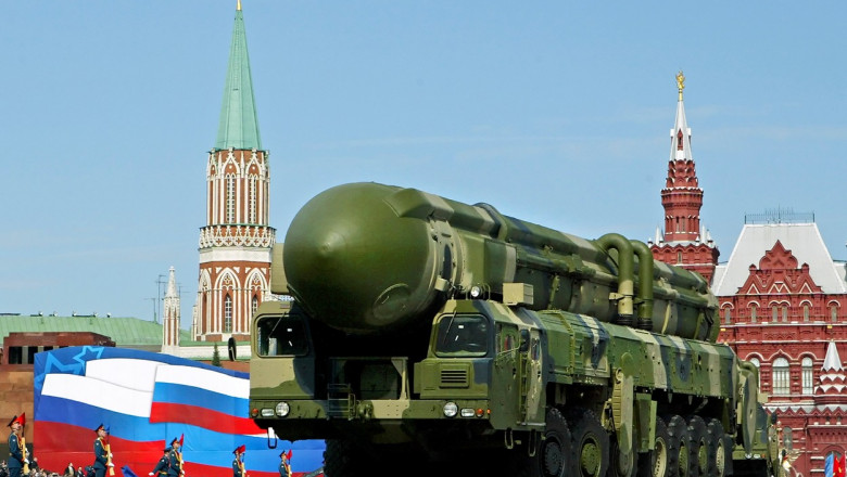 Casa Alba: Nu exista niciun semn ca Rusia se pregateste sa foloseasca arma nucleara in Ucraina Imagine