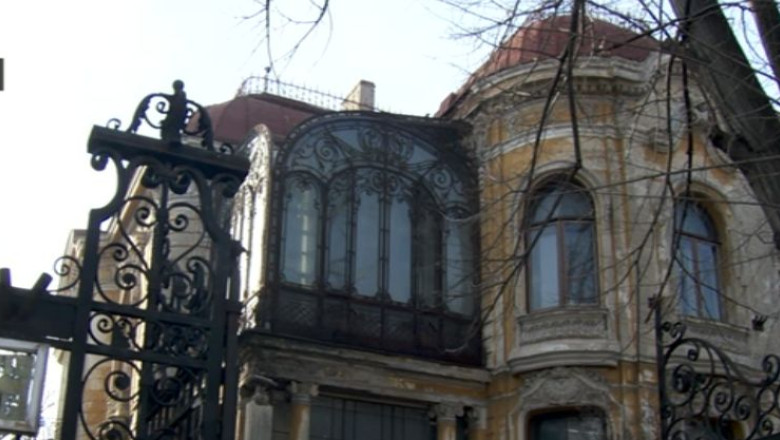 Casa de patrimoniu, ignorata. Cladirea Institutului de Arheologie din Capitala nu a fost restaurata niciodata Imagine