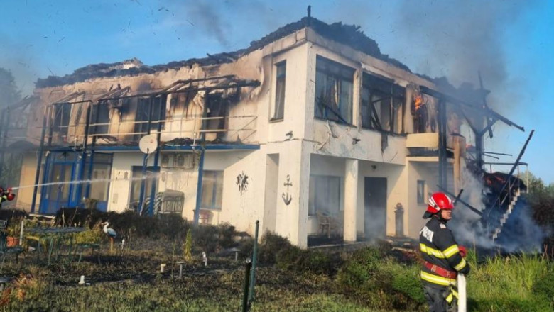 Casa de vacanta a lui Miron Mitrea a fost incendiata de un angajat nemultumit Imagine