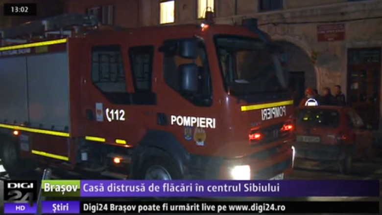 Casa distrusa de flacari in centrul Sibiului Imagine