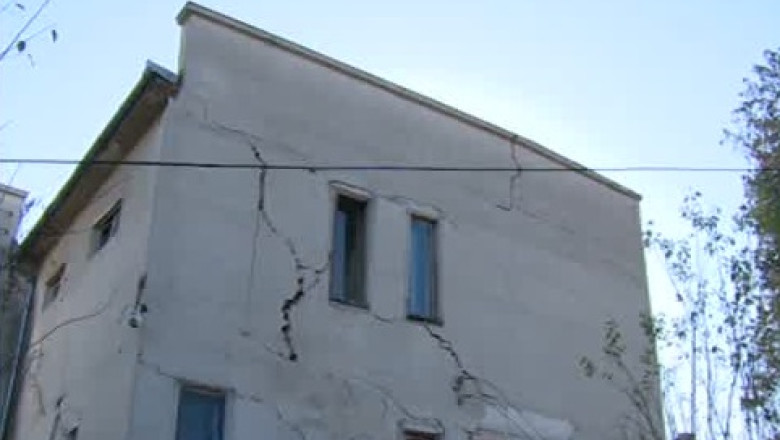 Casa in pericol de prabusire la Cluj-Napoca Imagine