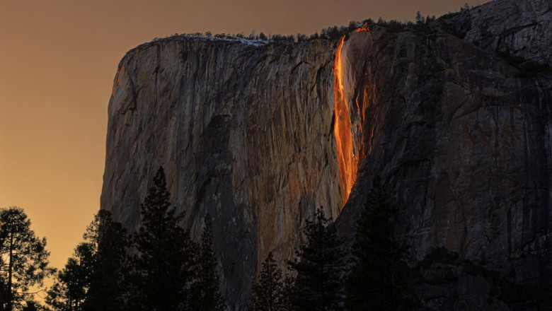 Cascada sau lava? O iluzie optica atrage zilnic mii de vizitatori in aceste zile in Parcul National Yosemite Imagine