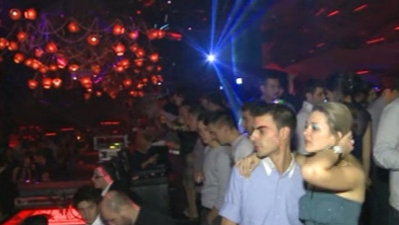 Case inchiriate la negru, de sarbatori. In Brasov, pretul de la 55 de lei de persoana Imagine