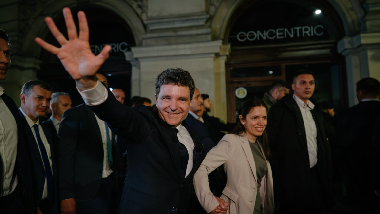 Cati romani sunt de acord cu activitatea presedintelui Nicusor Dan (Sondaj INSCOP) Imagine