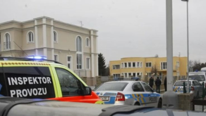 Cativa locuitori din Praga cer mutarea ambasadei palestiniene, dupa ce au fost descoperite arme in resedinta Imagine