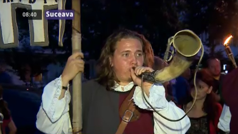 Cavaleri, domnite si voie buna la Festivalul de Arta Medievala de la Suceava Imagine
