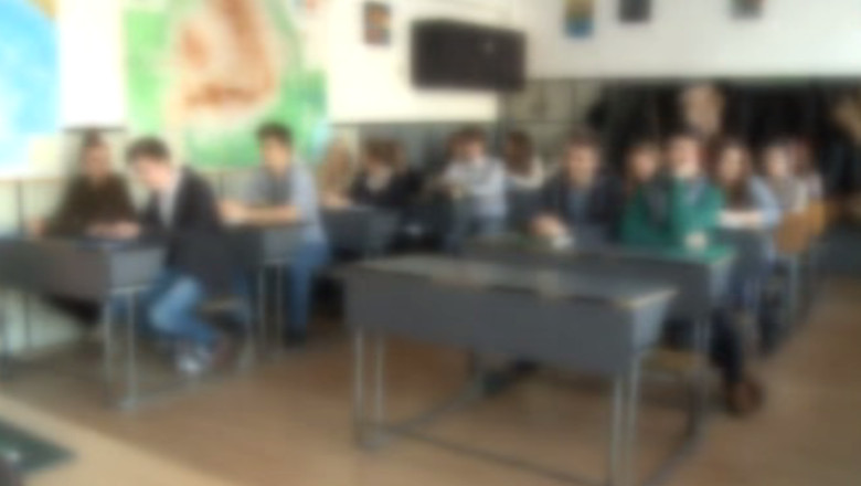 Caz revoltator la un liceu din Botosani: o profesoara a recurs la o metoda ilegala pentru a ajunge la catedra Imagine
