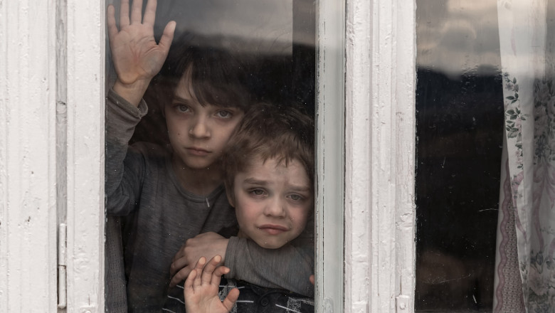 Cazul „copiilor-fantoma” din Italia. Doi frati, gasiti in scutece si incapabili sa vorbeasca, dupa trei ani de izolare intr-o ferma Imagine