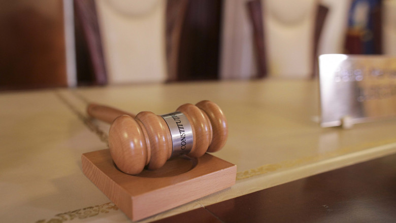 CCR a stabilit ca reducerea numarului de posturi la Senat si Camera Deputatilor e constitutionala. Sesizarile SOS, AUR si POT, respinse Imagine
