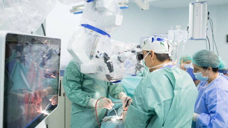 Ce a facut o femeie care suferea de dureri de spate Imagine