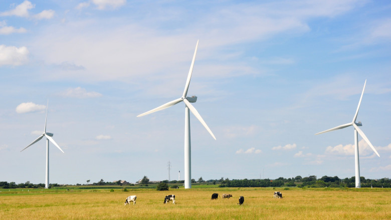 CE aproba un ajutor de stat de 3 miliarde euro acordat de Romania pentru sprijinirea instalatiilor eoliene onshore Imagine