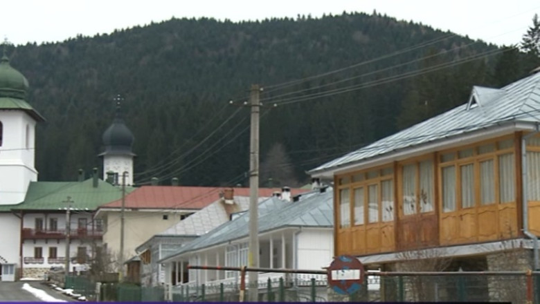 Ce ar determina un adolescent sa fuga de acasa, la manastire Imagine