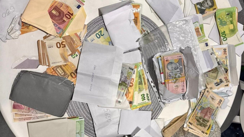 Ce au gasit procurorii dupa perchezitiile de la Spitalul Municipal Caransebes. Managerul a fost retinut de DNA Imagine