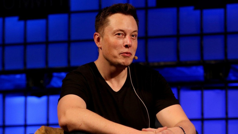 Ce carti sa citesti ca sa il intelegi pe Elon Musk Imagine