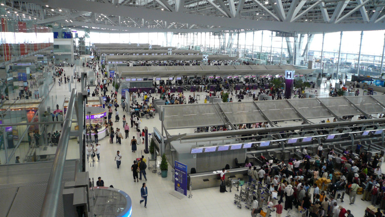 Ce despagubiri puteti primi daca avionul intarzie mai mult de trei ore Imagine