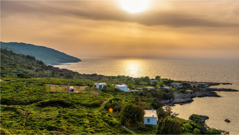 Ce secrete ascunde „Insula nemuritorilor” din Grecia, unde localnicii sunt mai fericiti si traiesc mai mult decat restul lumii Imagine