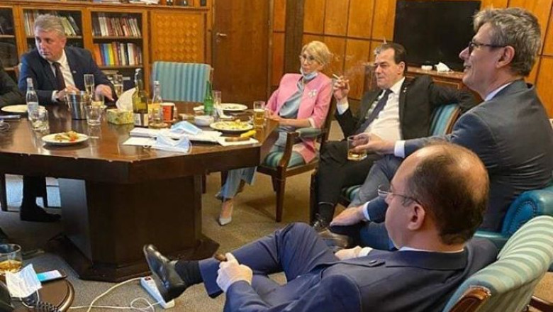 Ce spune Ludovic Orban despre poza din timpul pandemiei, cand apare alaturi de mai multi ministri band si fumand in biroul sau Imagine