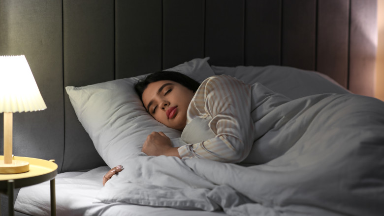 Ce sunt „pijamalele inteligente”. Cercetatorii au dezvoltat imbracaminte de ultima generatie pentru monitorizarea somnului Imagine