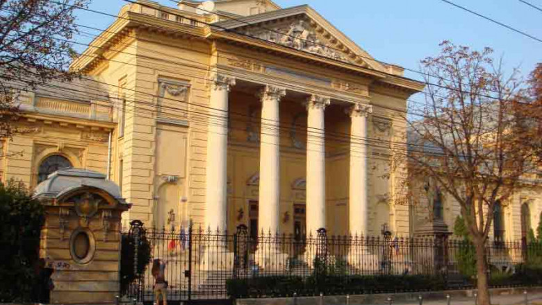 Ce trebuie sa stie absolventii de liceu care vor sa se inscrie la Universitatea de Medicina si Farmacie "Carol Davila" Imagine
