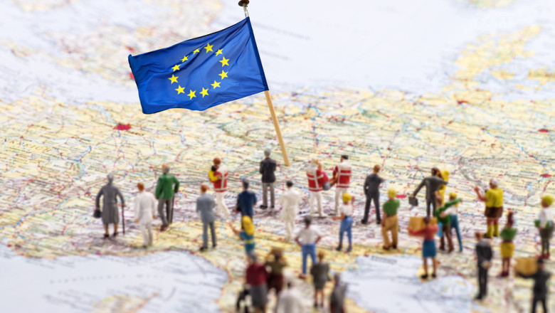 Ce vor romanii de la Uniunea Europeana si cata incredere au in blocul comunitar (Eurobarometru) Imagine