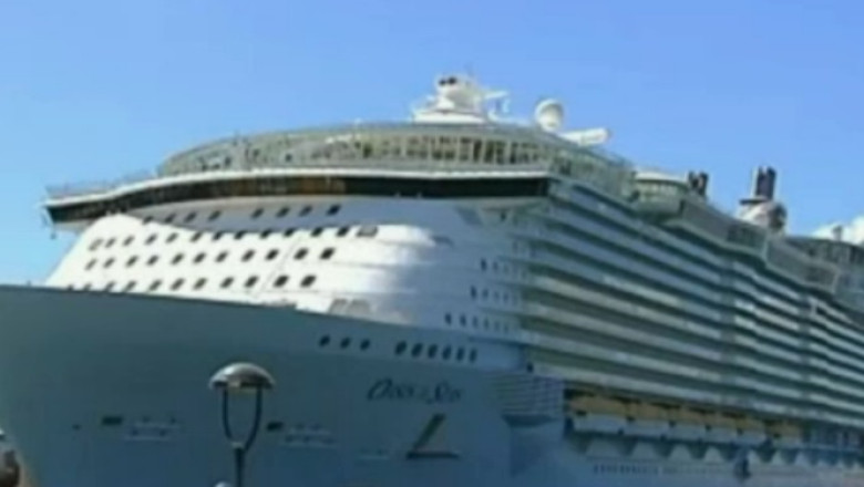 Cea mai mare nava de croaziera din lume a ajuns pentru prima oara in Europa Imagine