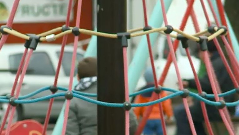 Cea mai noua campanie derulata de Protectia Copilului Timis: „100 de zambete-n dar" Imagine