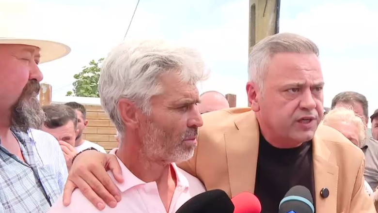 Cearta pe apa Dambovitei. Ministrul Agriculturii, discutii cu fermierii din Lunguletu. Precizarile „Apelor Romane” si ale „Apa Nova” Imagine