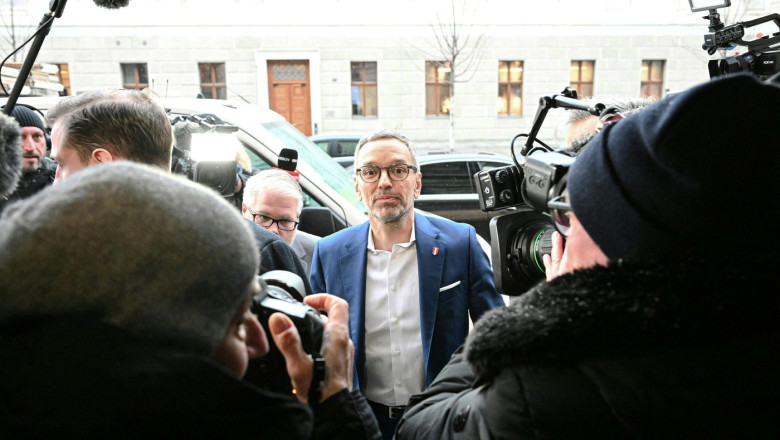 Cearta pe ministere aduce in impas negocierile pentru un nou guvern in Austria. Ce conditii are extrema dreapta Imagine