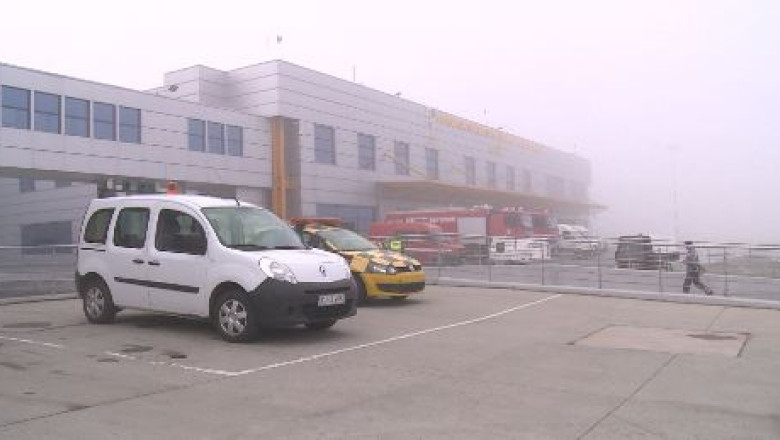 Ceata perturba traficul pe Aeroportul din Cluj-Napoca. Trei zboruri au avut intarzieri si doua au fost anulate Imagine