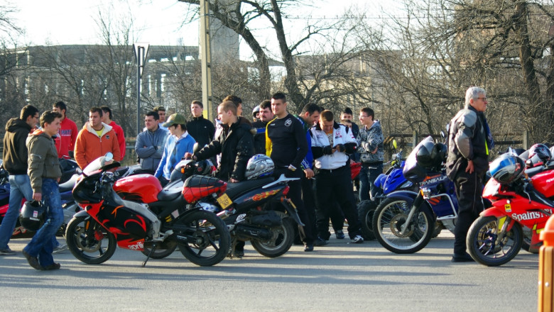 Ceaune si motociclisti, de ziua unei comune din Bihor Imagine