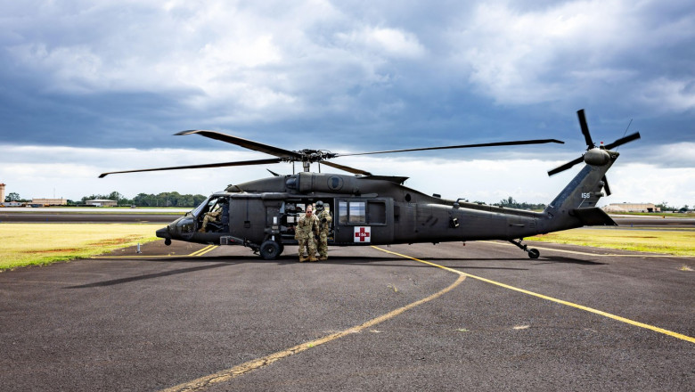 Cehii au strans bani pentru achizitionarea unui elicopter Black Hawk pentru Ucraina. „Un cadou pentru Putin” Imagine