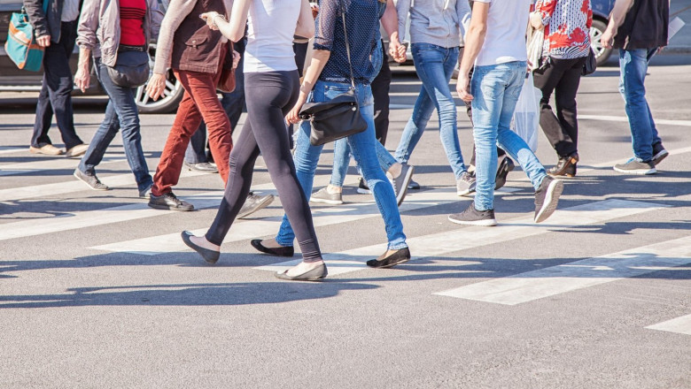 Cei mai multi romani sunt gata sa voteze un partid nou. Sondaj Inscop Imagine