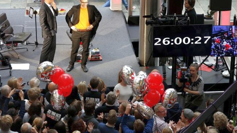 Cel mai lung interviu live, in Norvegia: 30 de ore, 1 minut, 44 de secunde. Protagonisti: Hans Olav Lahlum si Mads Andersen Imagine