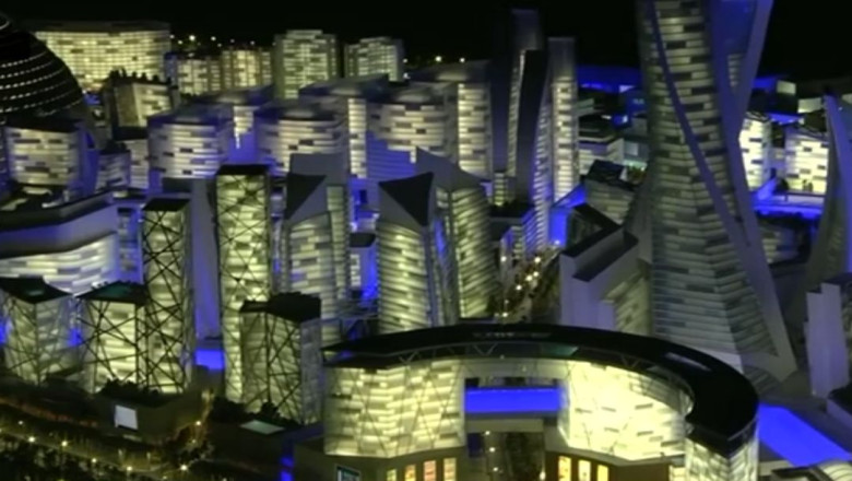 Cel mai mare mall din lume ar putea fi construit in Dubai Imagine
