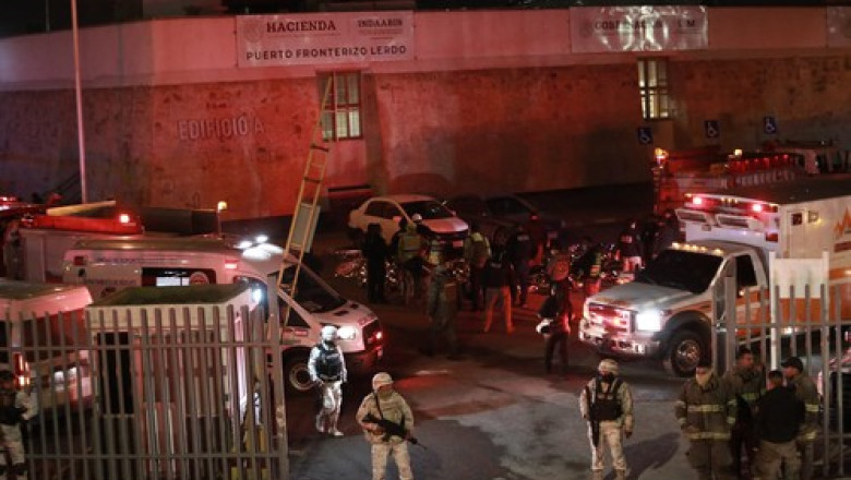 Cel putin 39 de oameni au murit intr-un incendiu care a cuprins un centru pentru migranti din Mexic Imagine