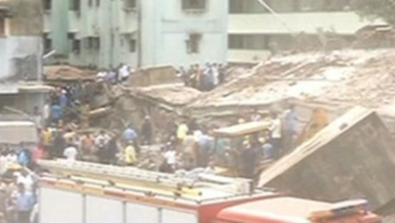 Cel putin 60 de oameni au murit in urma prabusirii unei cladiri in Mumbai Imagine