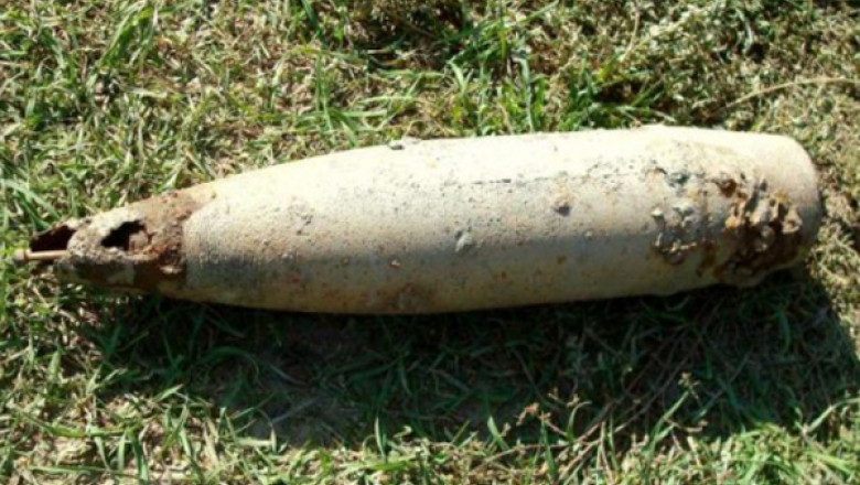 Cele 28 de bombe gasite pe santierul aeroportului din Iasi au fost detonate de pirotehnisti Imagine