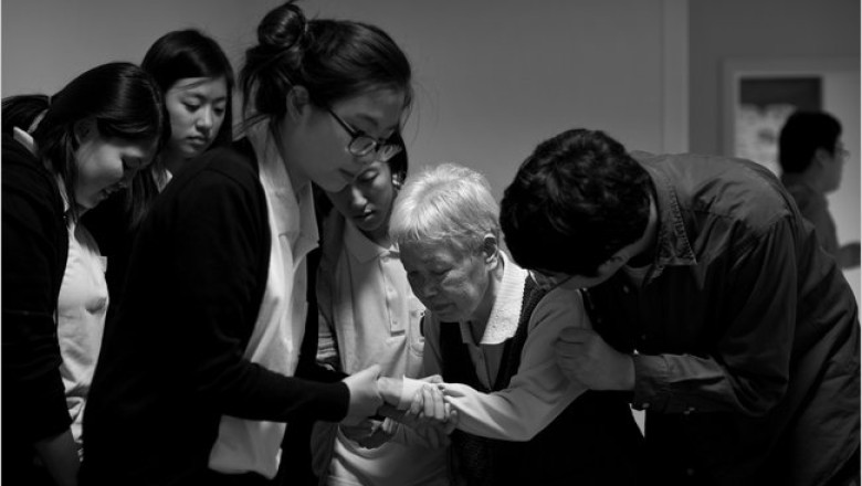 Cele doua Corei negociaza reuniunea familiilor separate de razboi Imagine